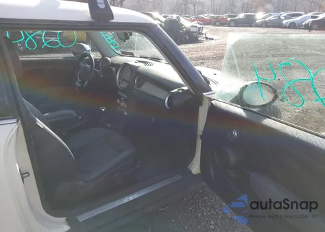 2010 Mini Cooper from USA, damaged, VIN WMWMF3C57ATU76171